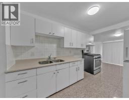 3748 Whitney, Windsor, ON N9C2C4 Photo 14