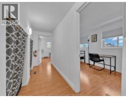 3748 Whitney, Windsor, ON N9C2C4 Photo 23