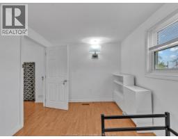 3748 Whitney, Windsor, ON N9C2C4 Photo 28