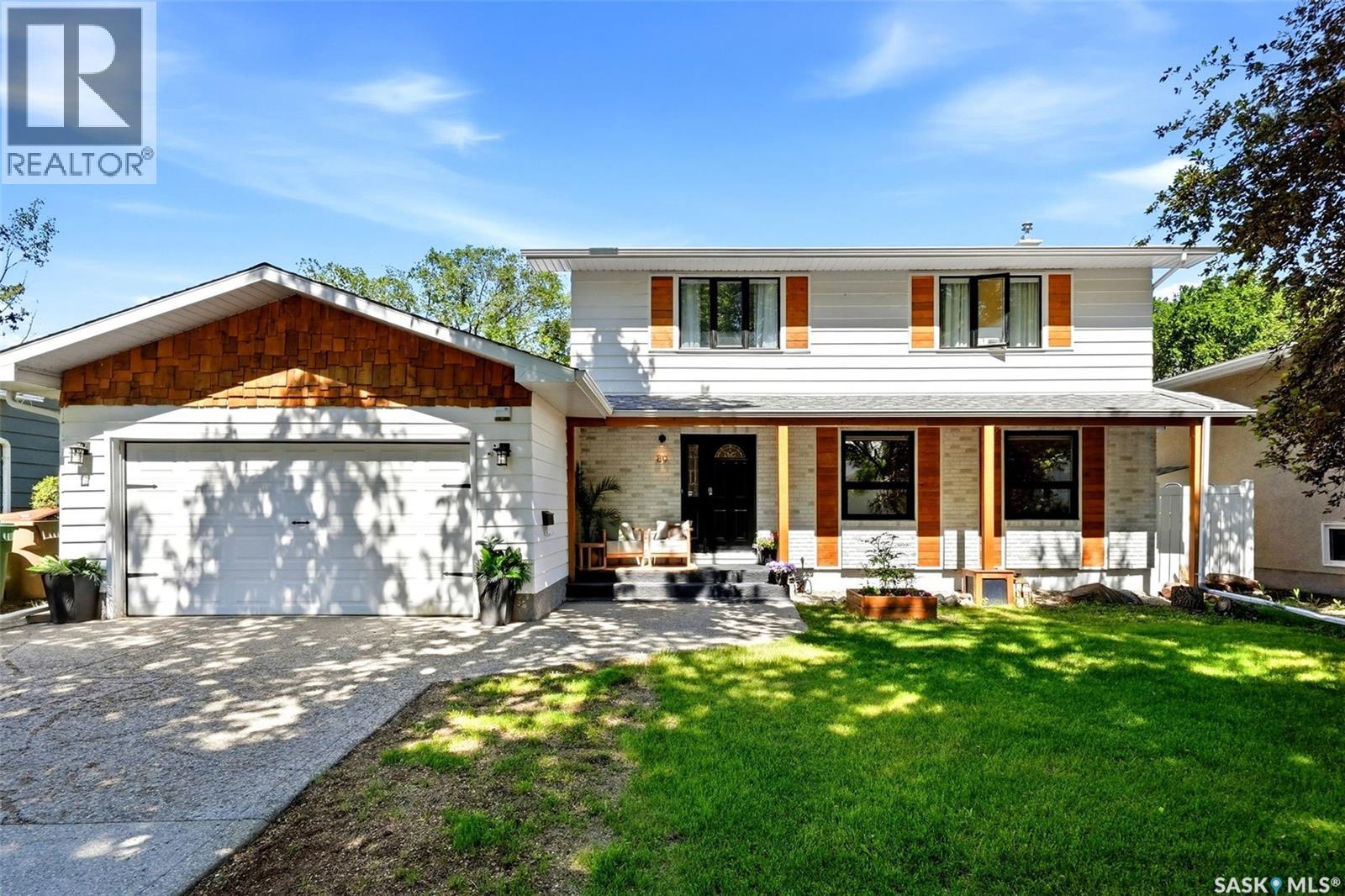 89 Patterson DRIVE - 1