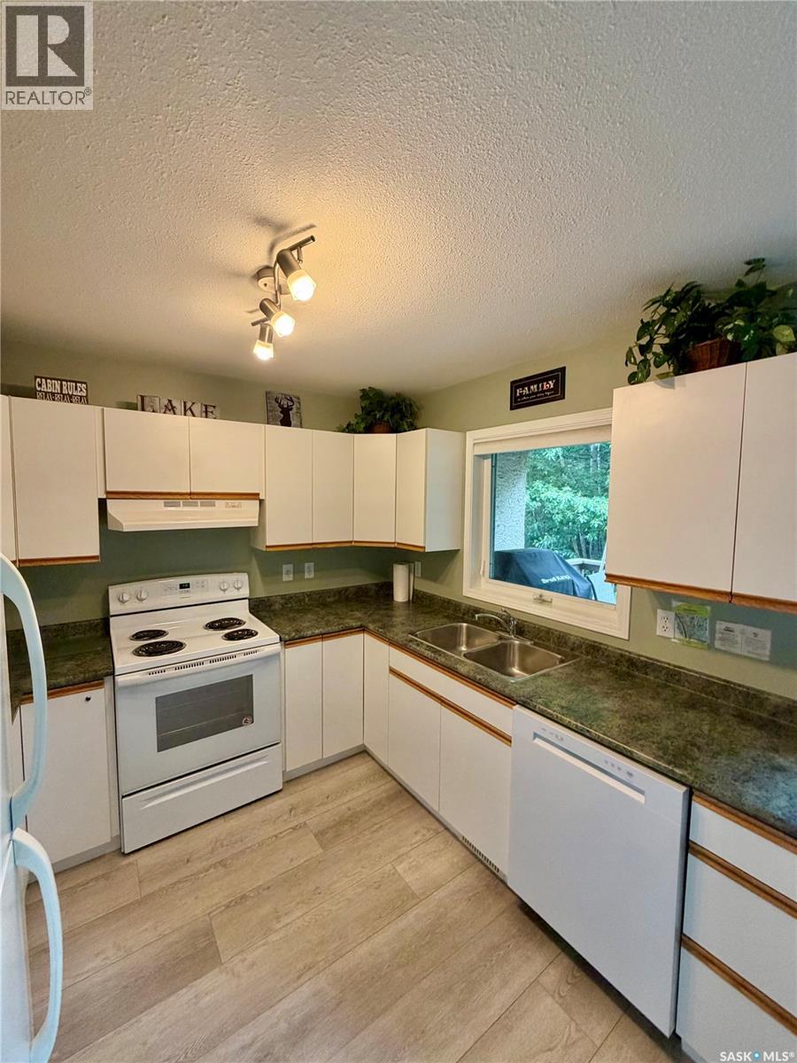 17 Fairway DRIVE - photo 2