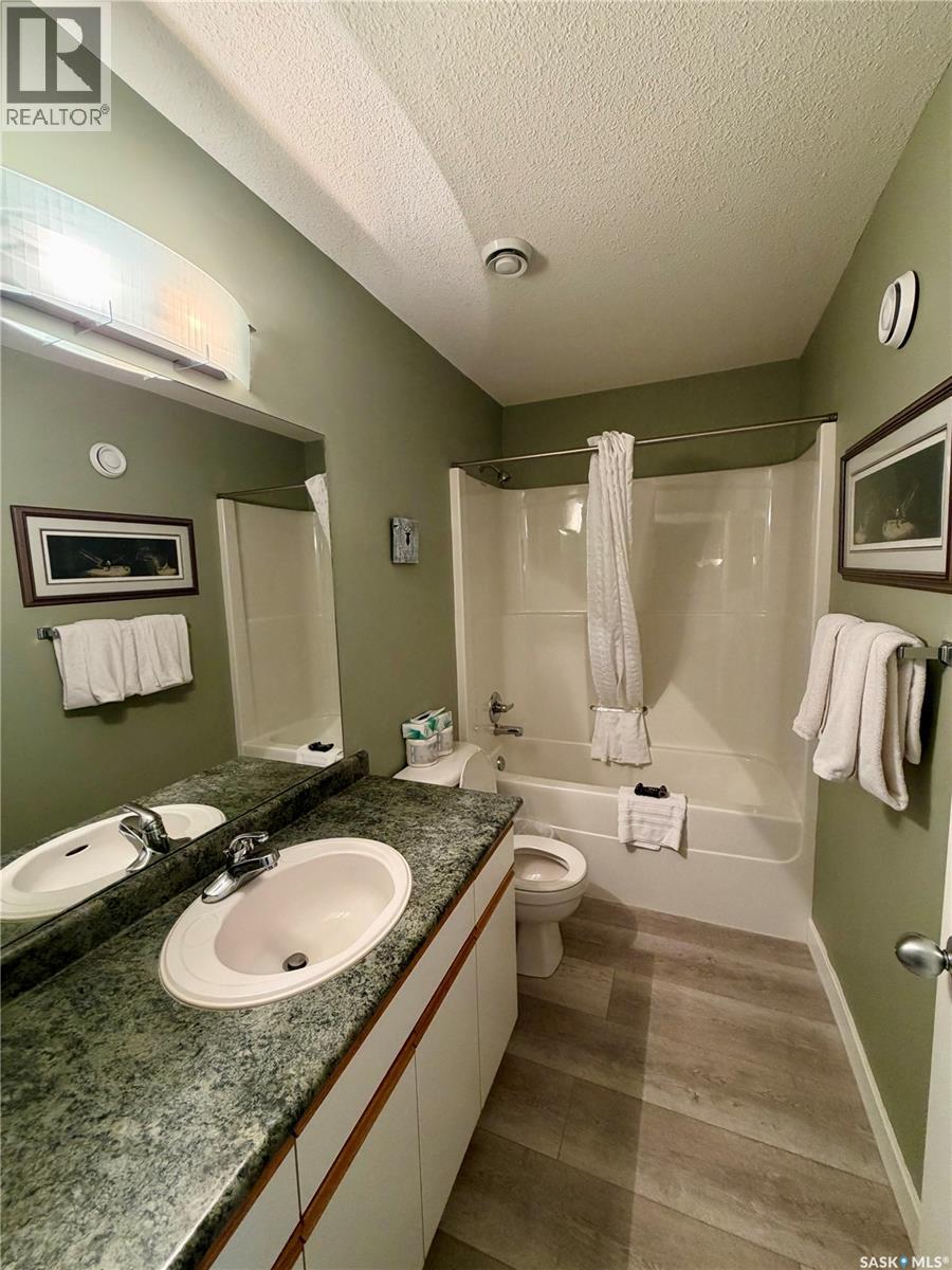 17 Fairway DRIVE — photo 9