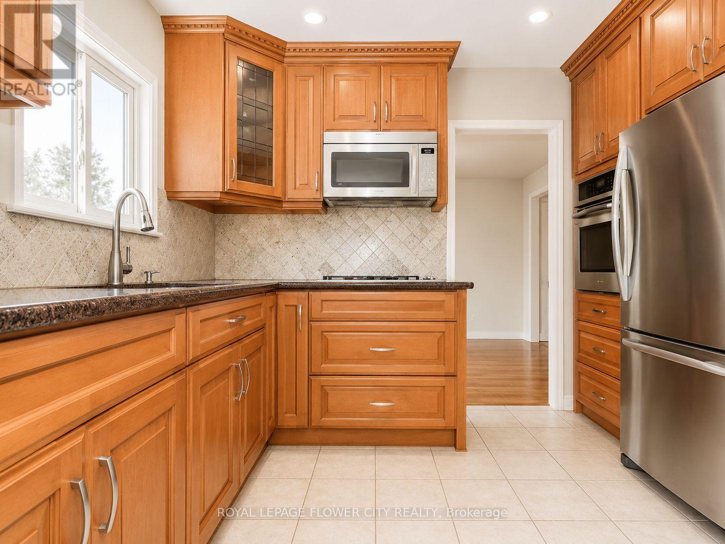 23 CLYDESDALE CIRCLE - 7