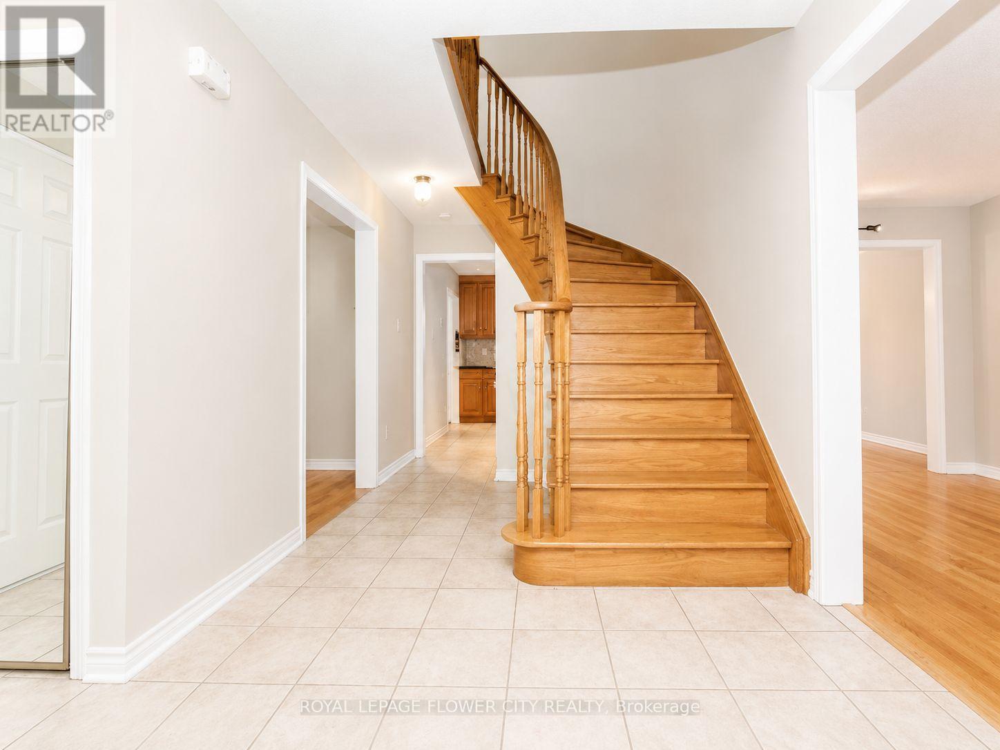 23 CLYDESDALE CIRCLE - 4