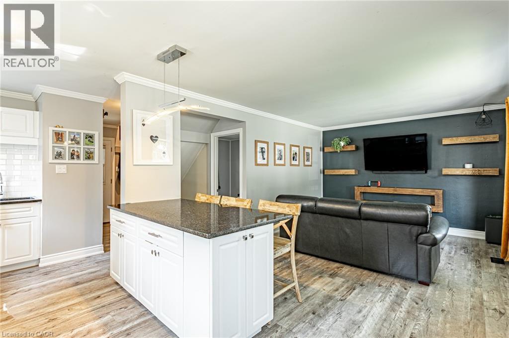 719 LANCASTER Street - 6