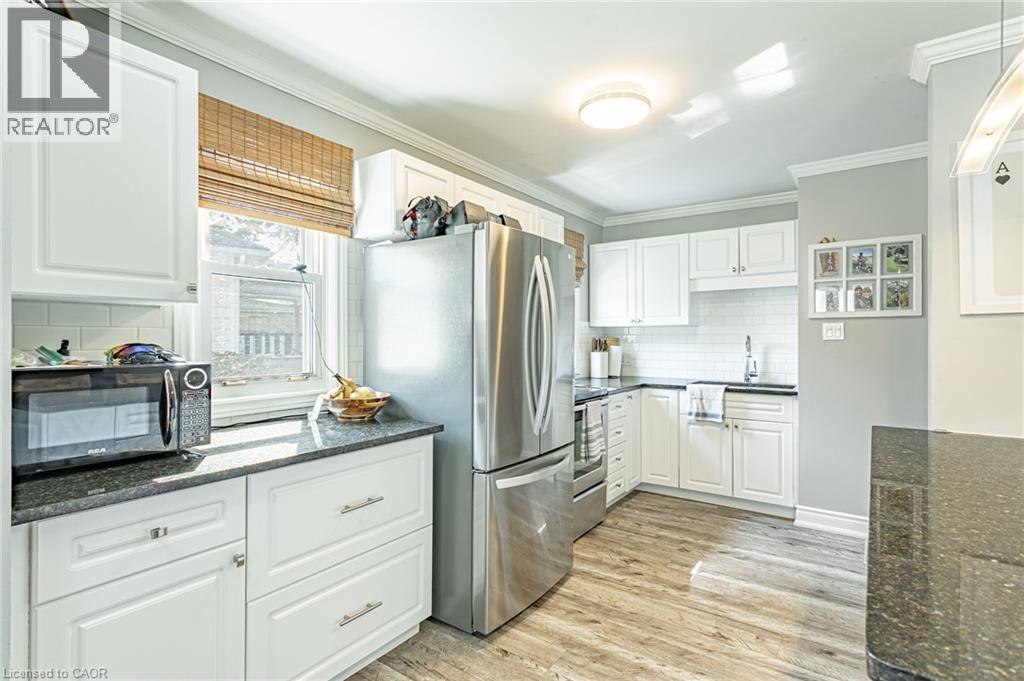 719 LANCASTER Street - 7