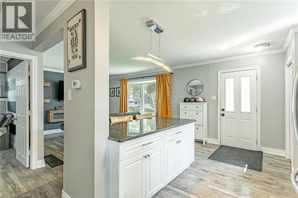 719 LANCASTER Street - 8