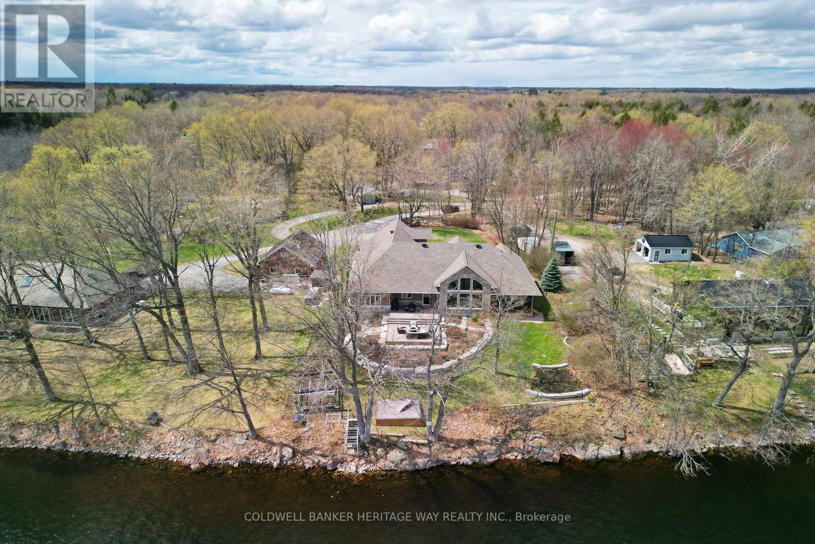 102 HERON LANE - 16