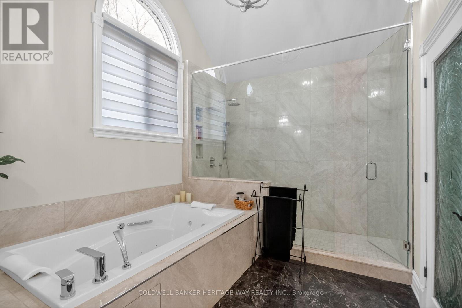 102 HERON LANE - 36