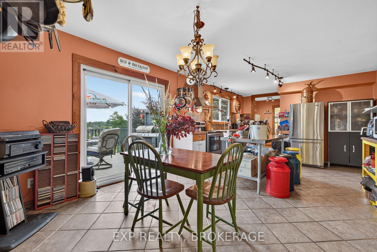 1664 WALLBRIDGE LOYALIST ROAD - 18