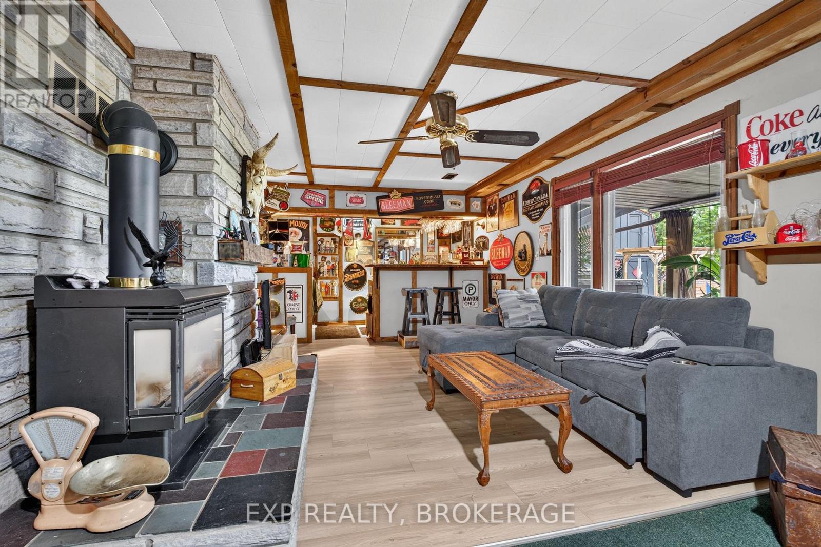 1664 WALLBRIDGE LOYALIST ROAD - 27