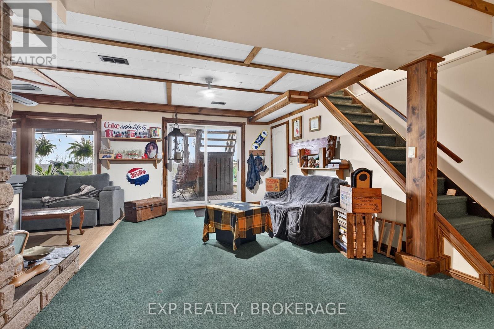 1664 WALLBRIDGE LOYALIST ROAD - 33