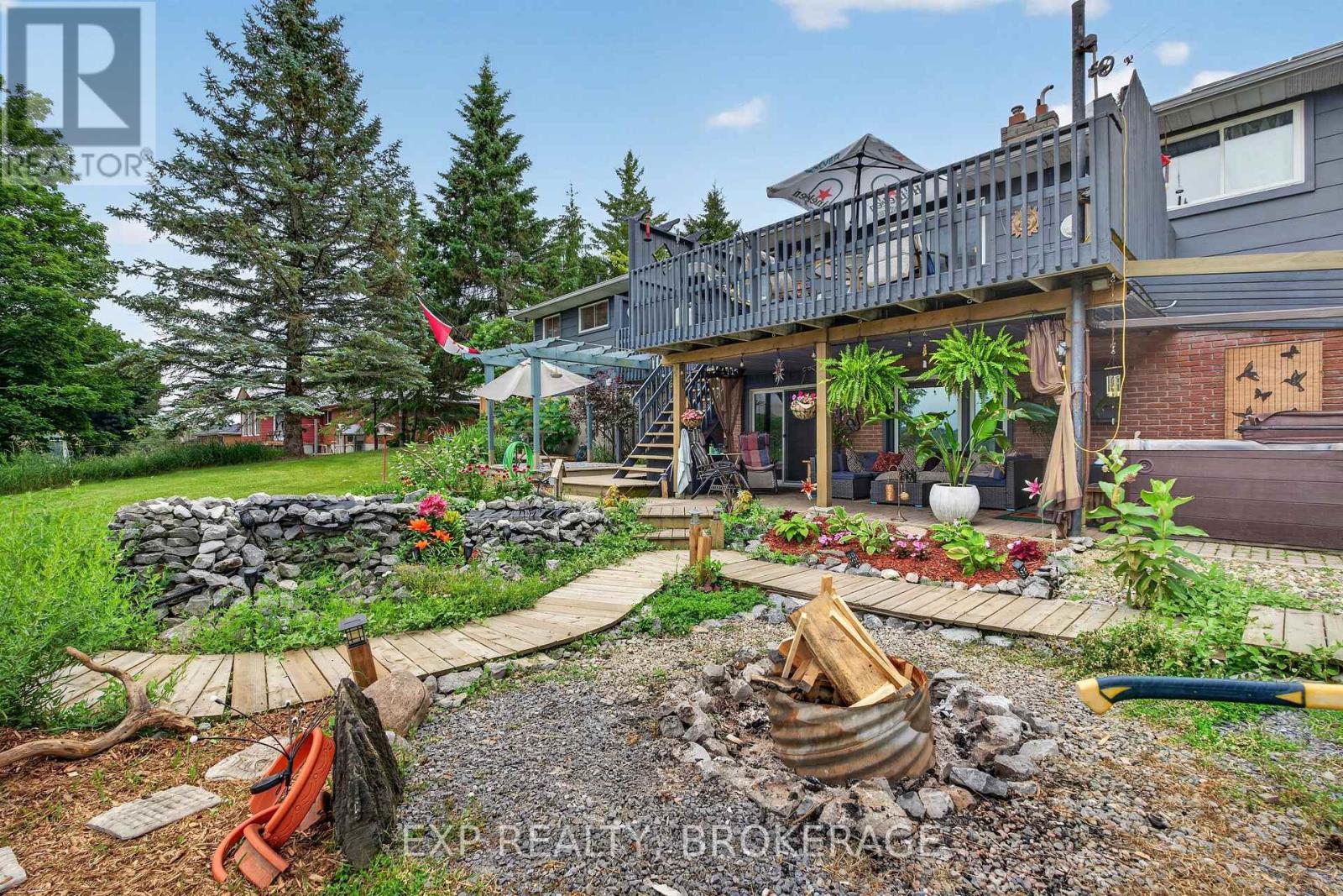 1664 WALLBRIDGE LOYALIST ROAD - 39
