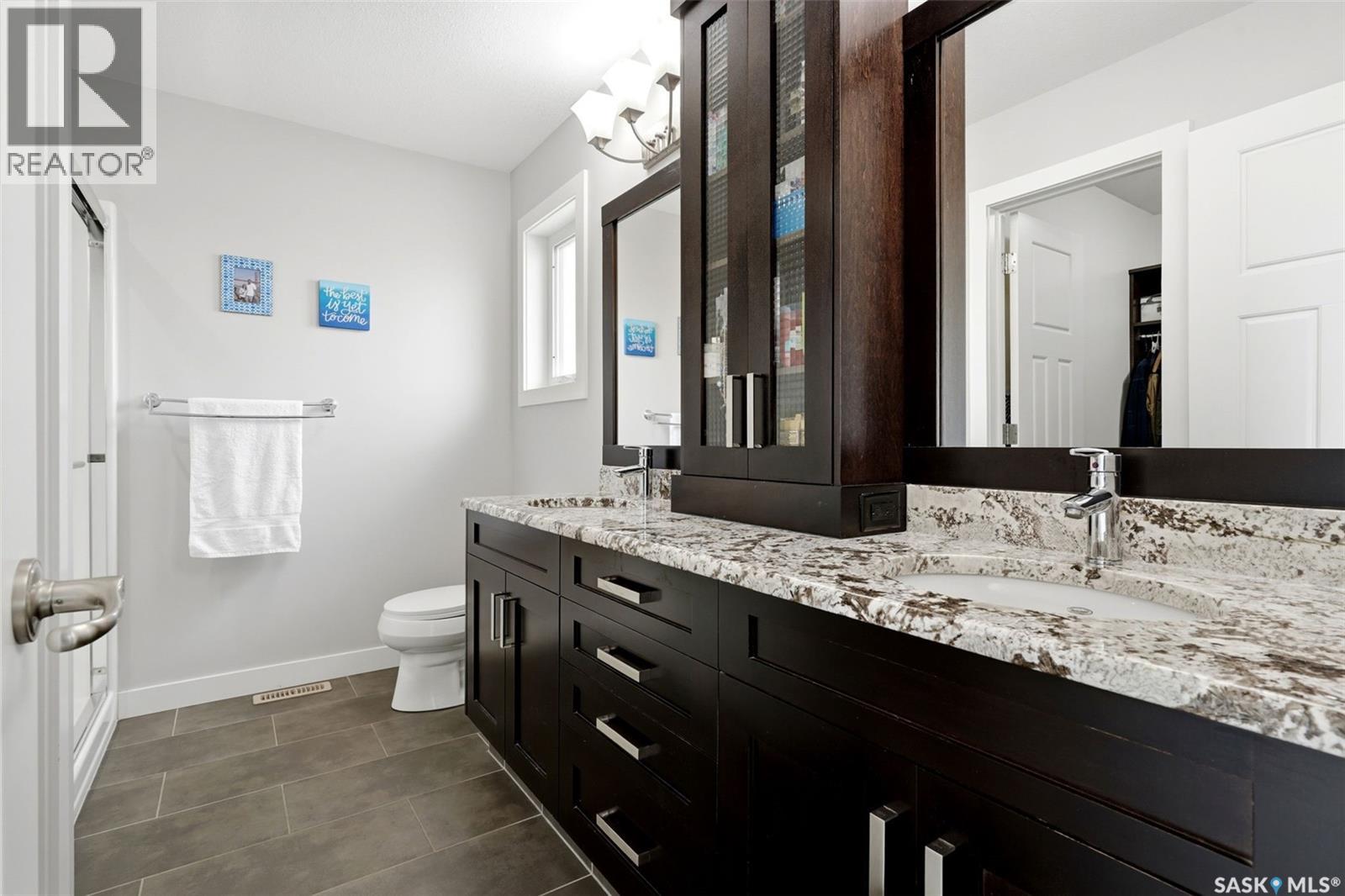4741 Padwick AVENUE - 24