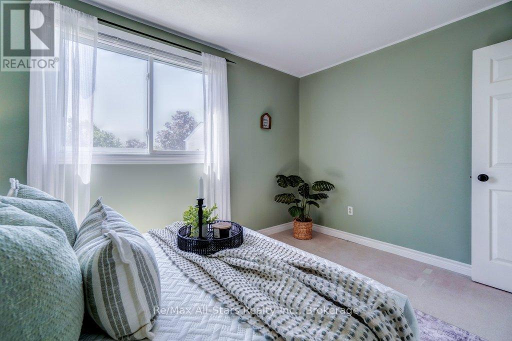 15 EDWIN STREET - 22
