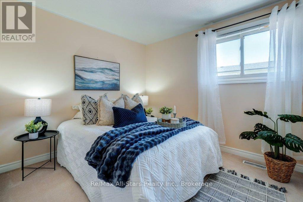 15 EDWIN STREET - 24