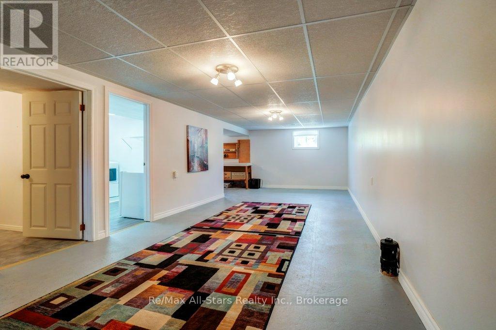 15 EDWIN STREET - 31