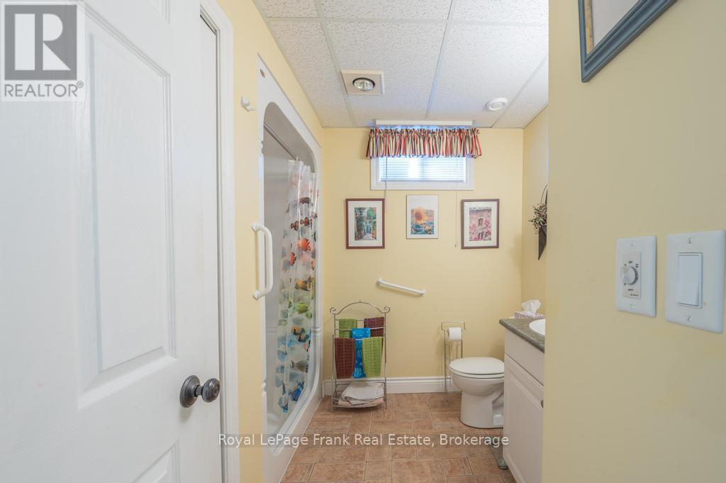 406 LAKEHURST CIRCLE ROAD - 33