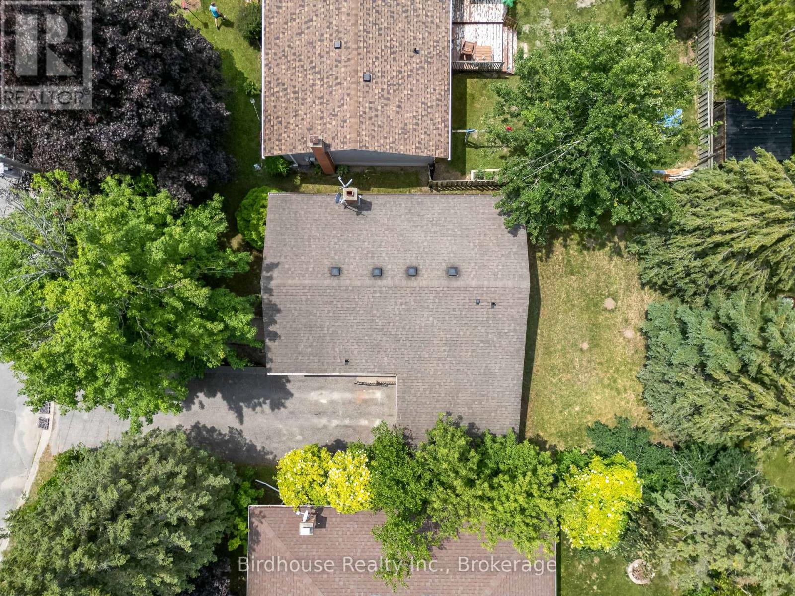 10 OAK STREET - 39