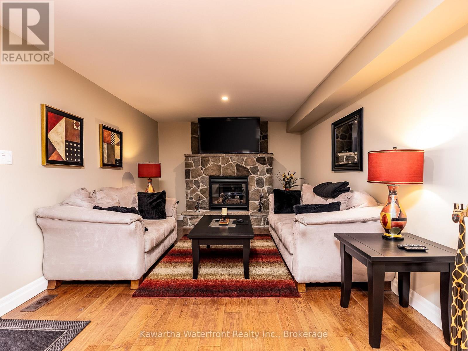 33 NORTHLINE ROAD - 13