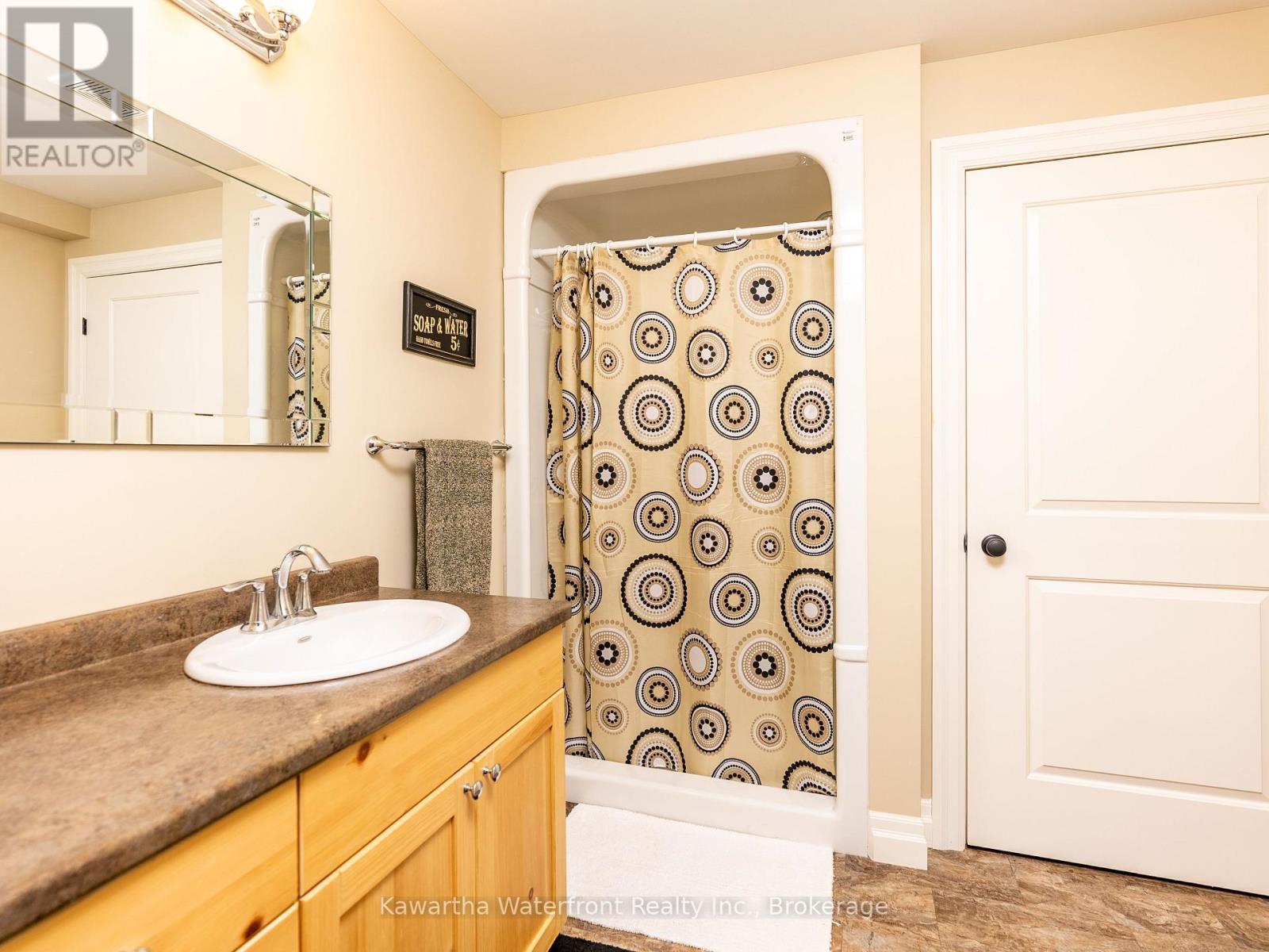 33 NORTHLINE ROAD - 25