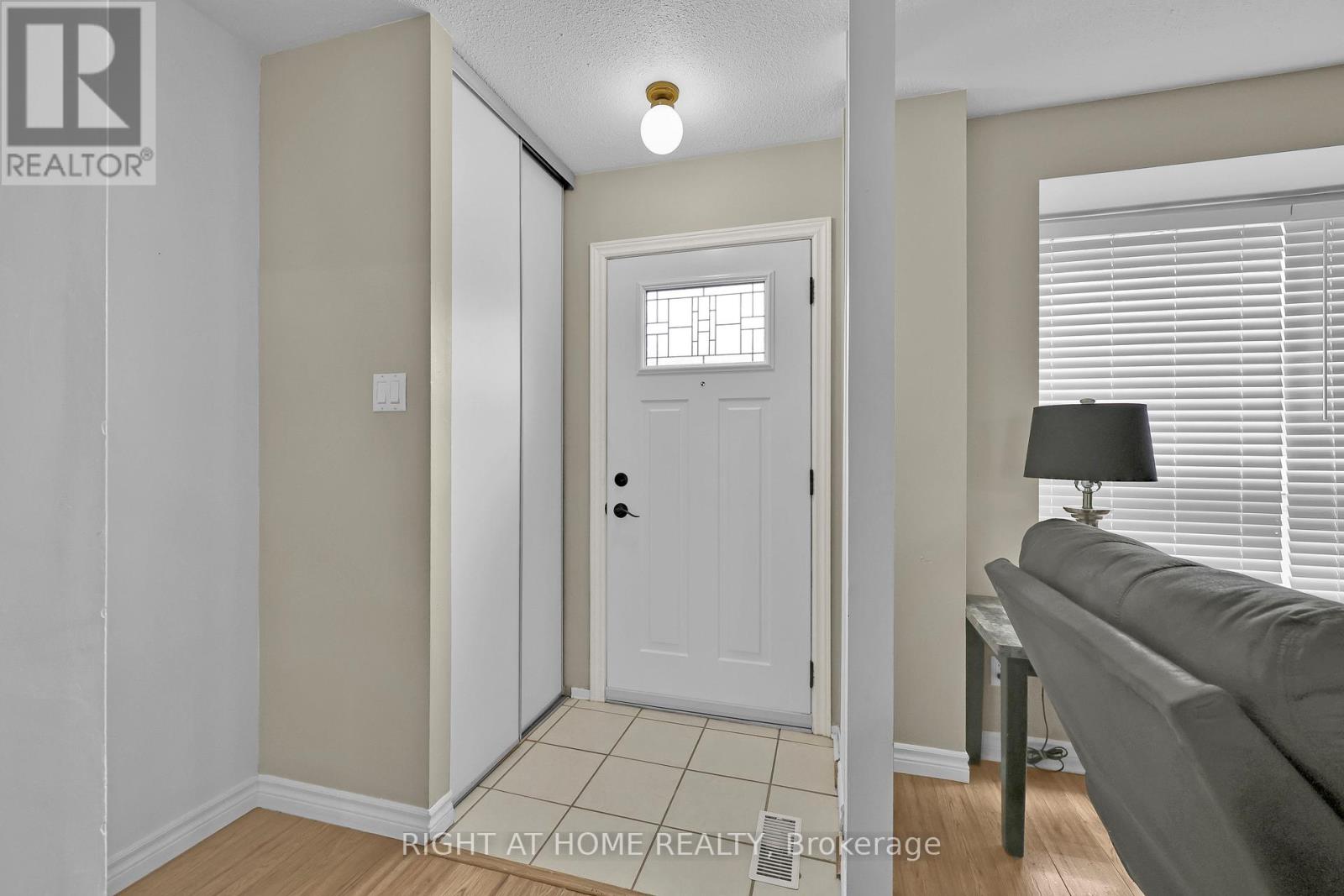 #8 253 TAYLOR STREET - 10