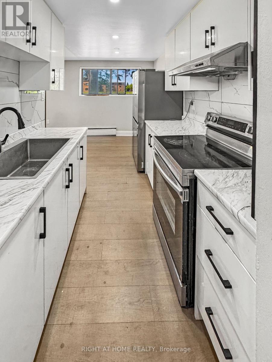 #101 1830 DUMONT STREET - 3