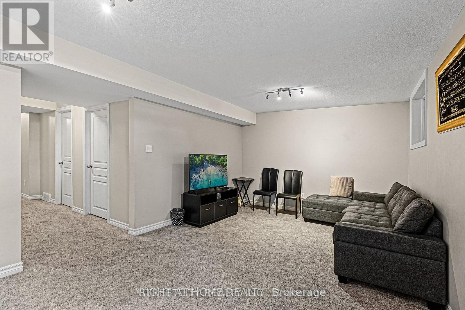 #3 1924 CEDARHOLLOW BOULEVARD - 30