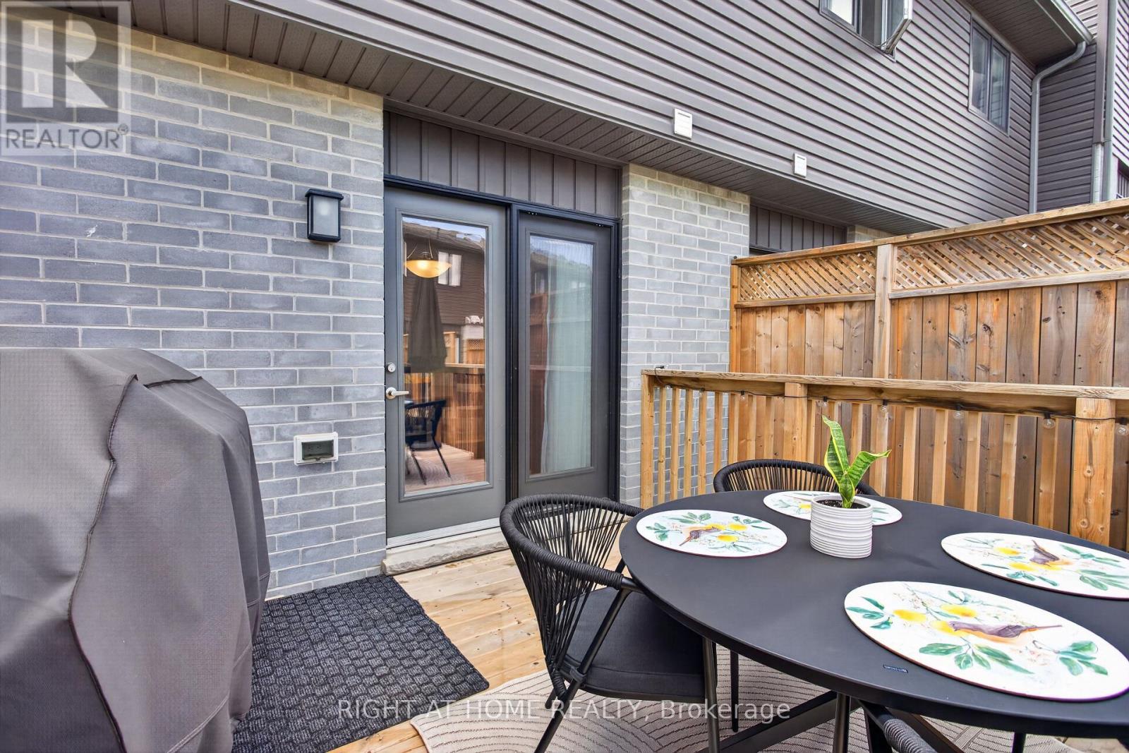 #48 1110 MEADOWLARK RIDGE - 19
