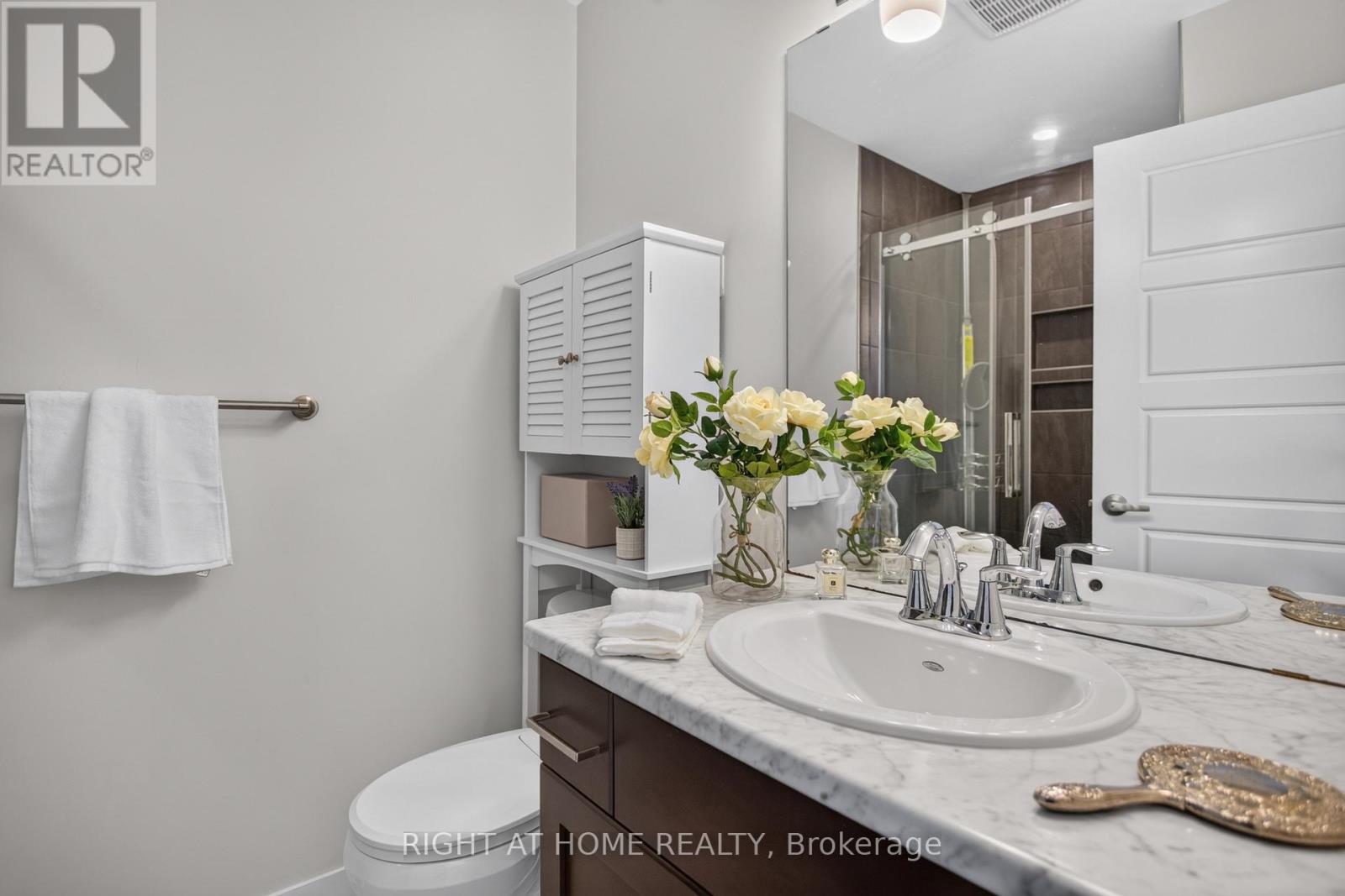 #48 1110 MEADOWLARK RIDGE - 27