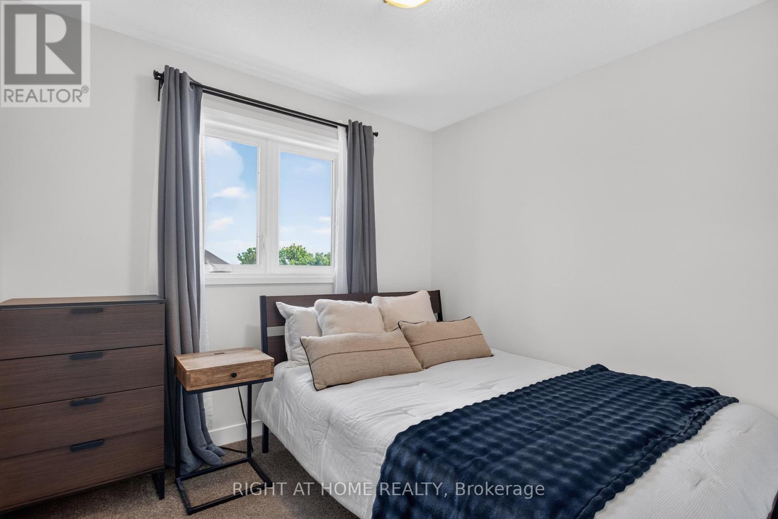 #48 1110 MEADOWLARK RIDGE - 33