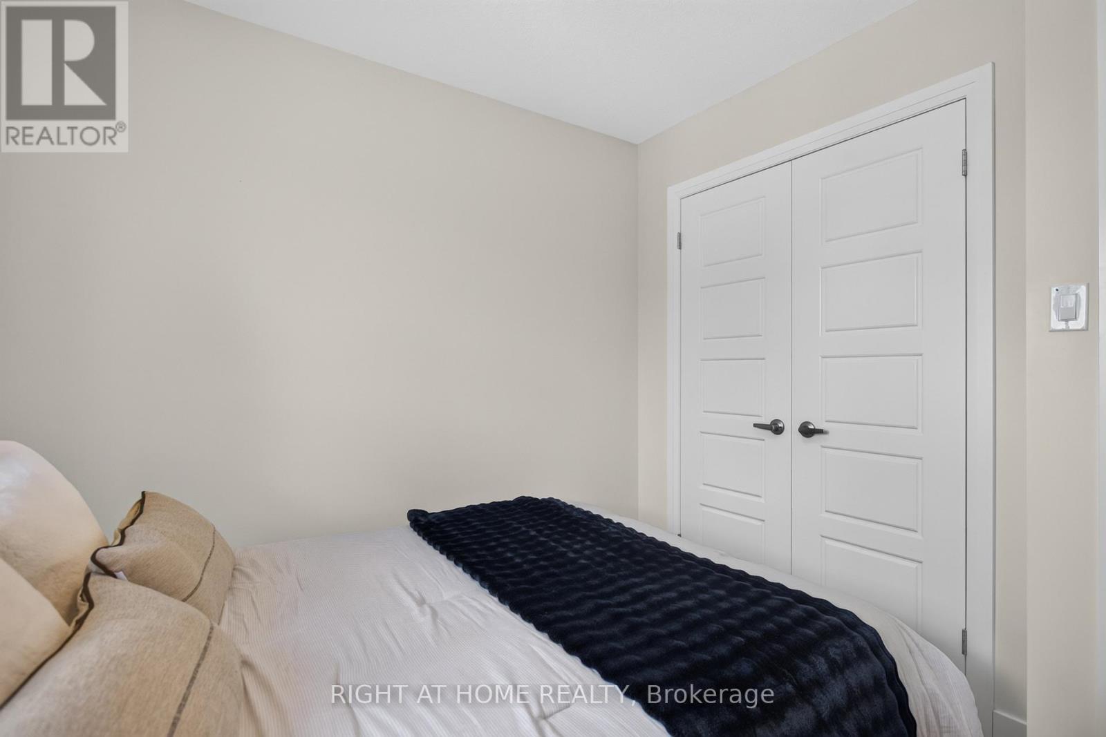 #48 1110 MEADOWLARK RIDGE - 34