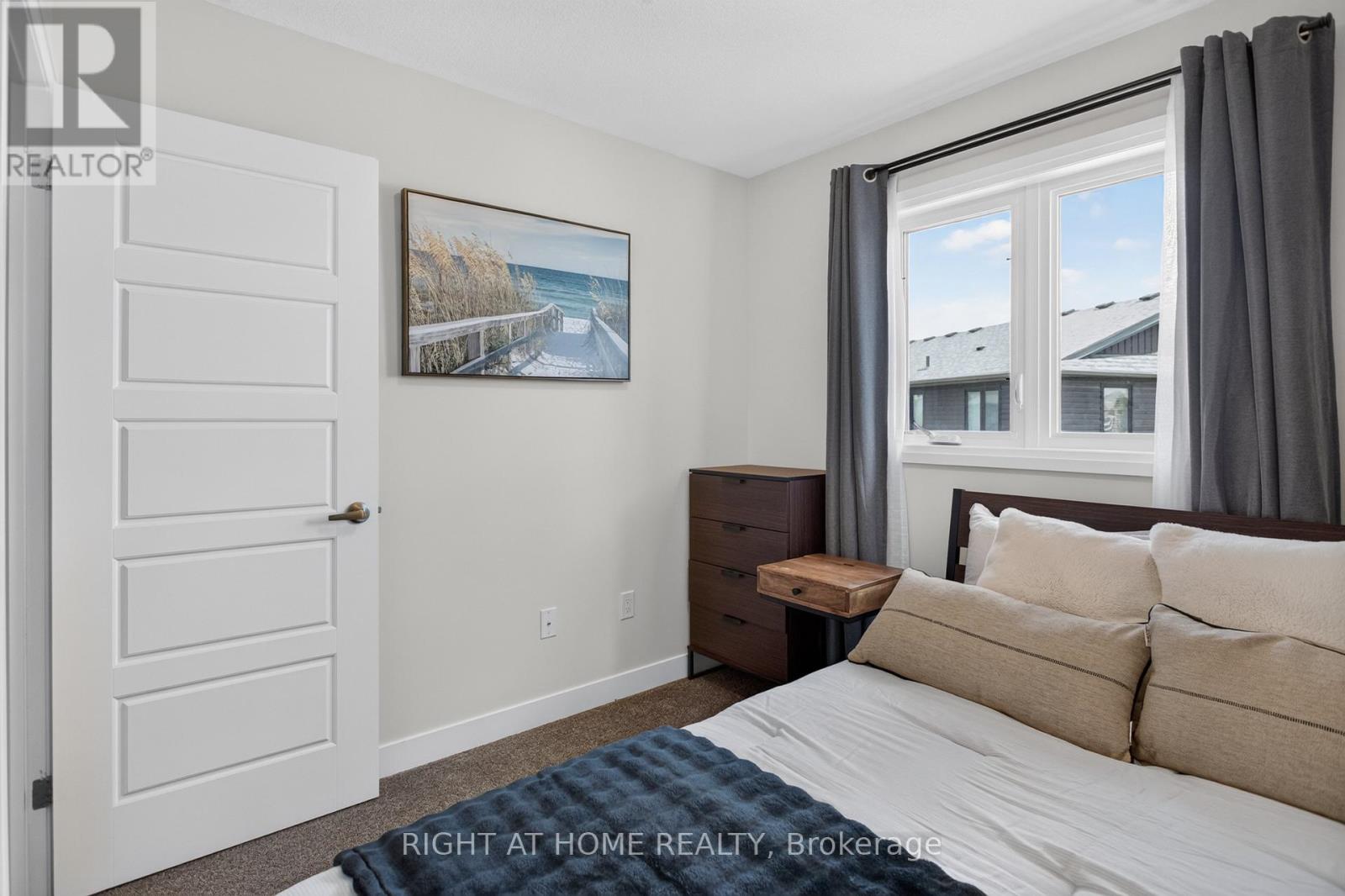 #48 1110 MEADOWLARK RIDGE - 35