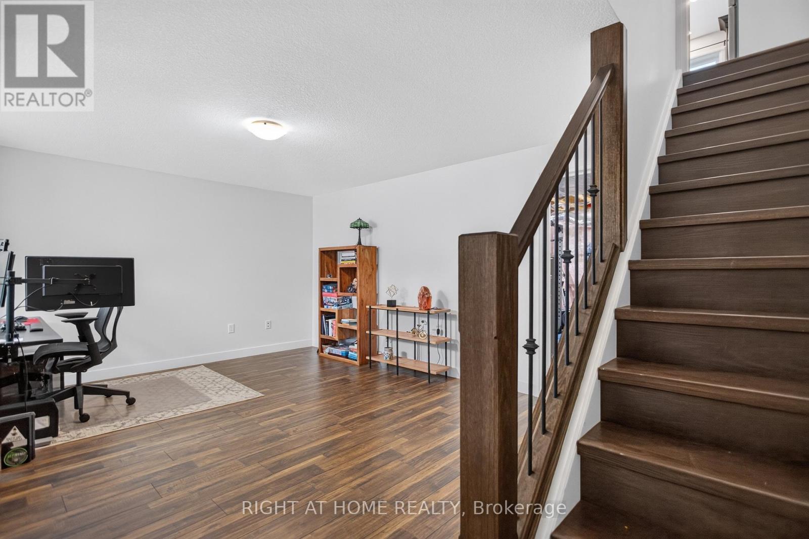 #48 1110 MEADOWLARK RIDGE - 38
