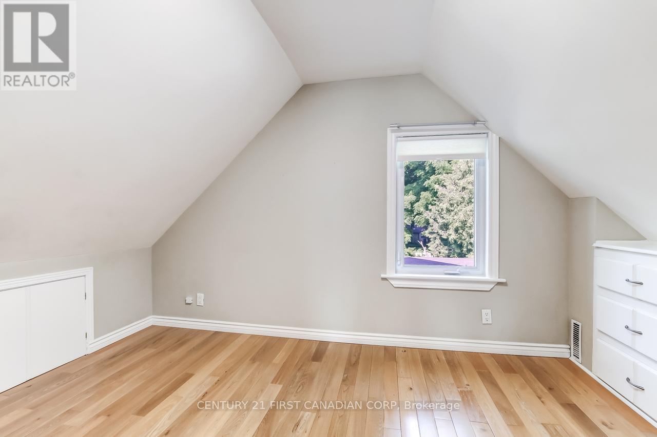 103 EDWARD STREET - 12