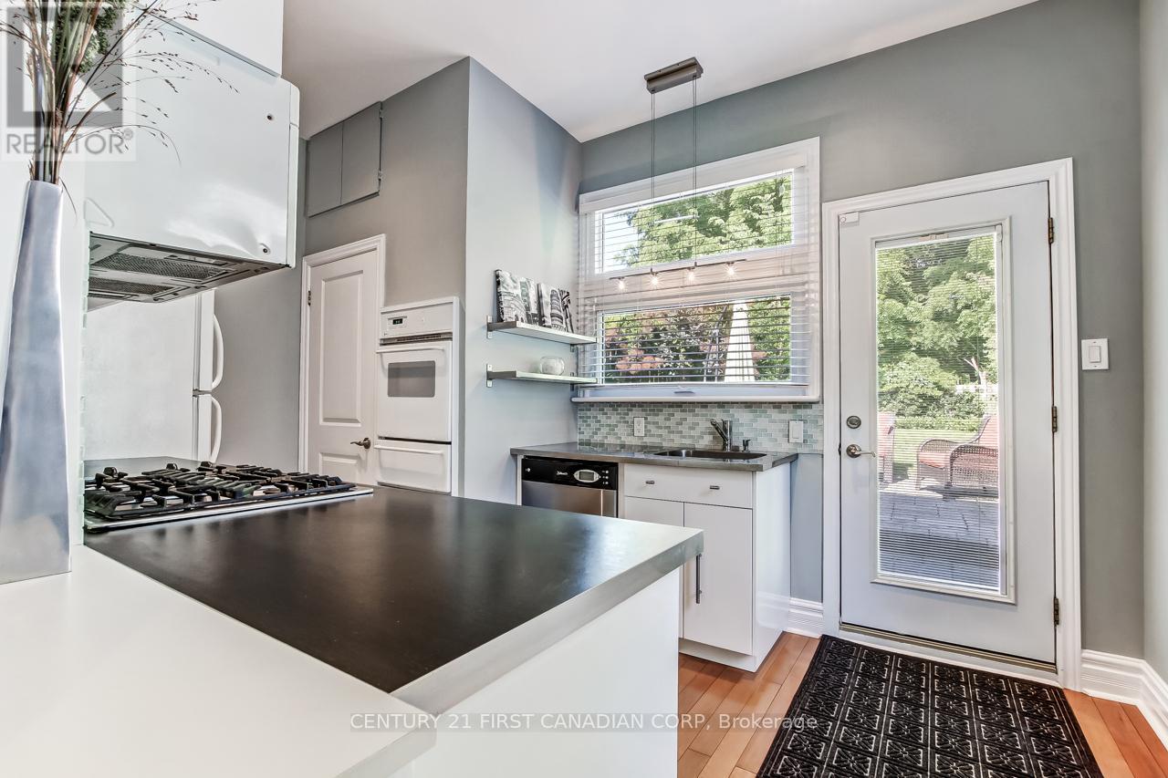 103 EDWARD STREET - 8