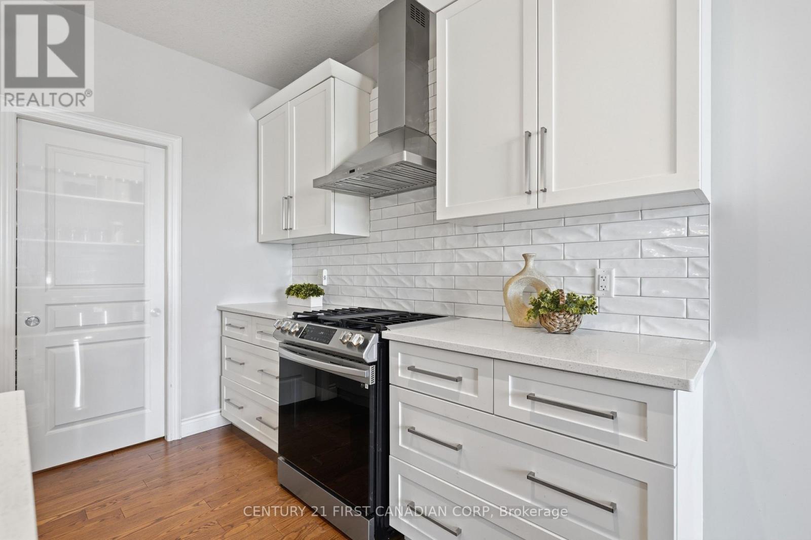 2608 HOLBROOK DRIVE - 13