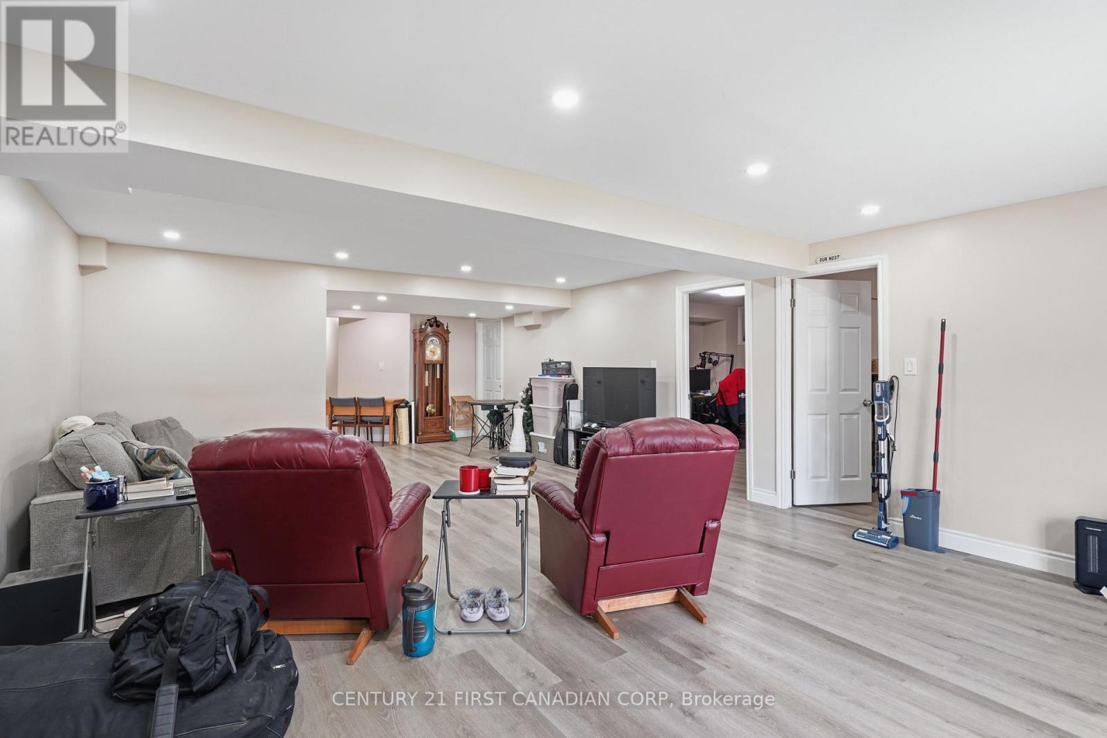 2608 HOLBROOK DRIVE - 34
