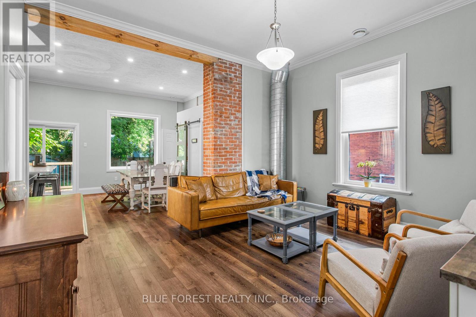 295 BULLER STREET - 4
