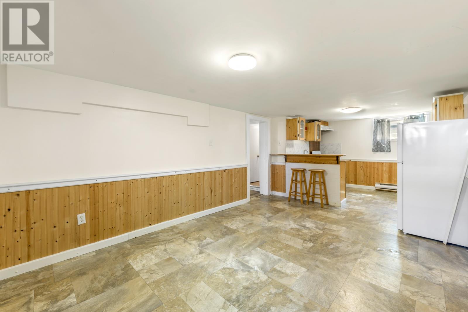 240 Freshwater Road - Image 25