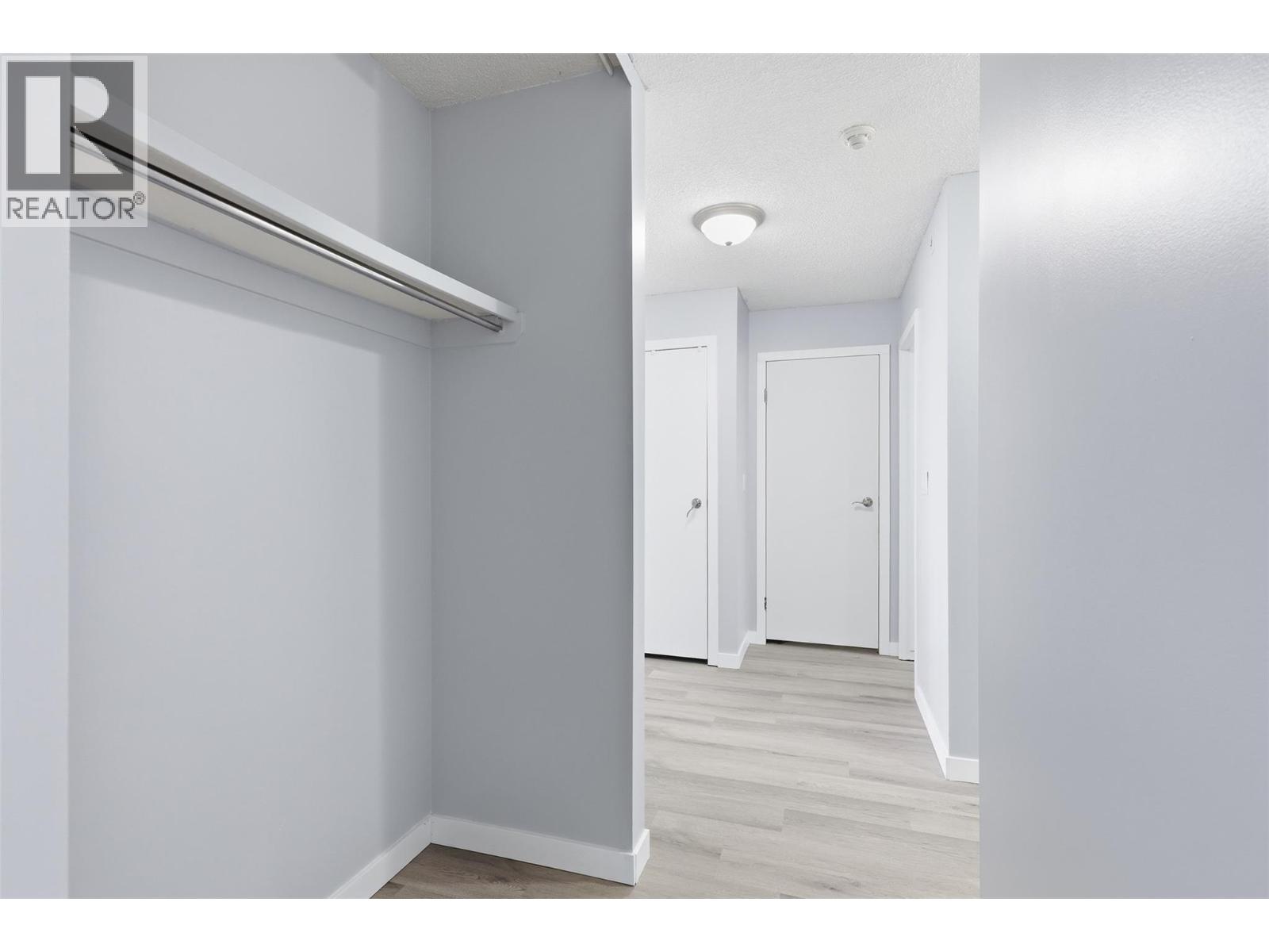 #22 1595 Summit Drive - Image 17
