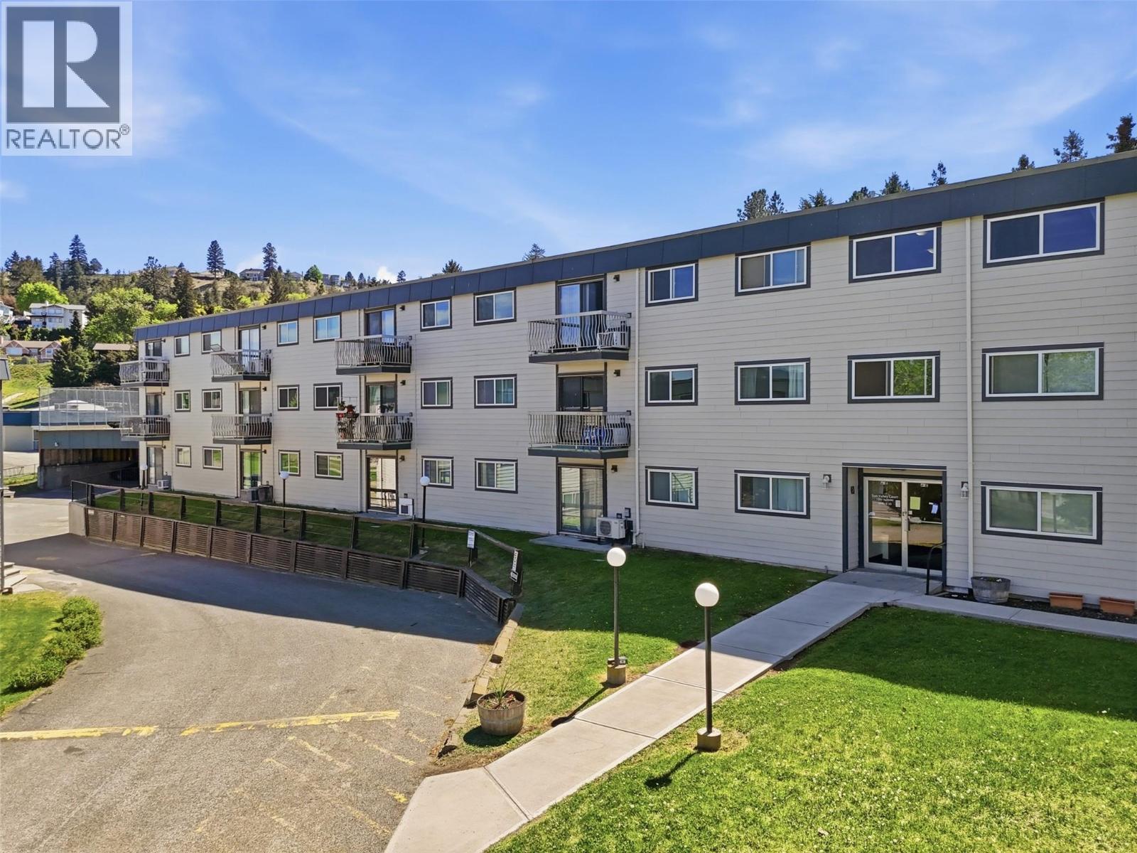 #22 1595 Summit Drive - 3