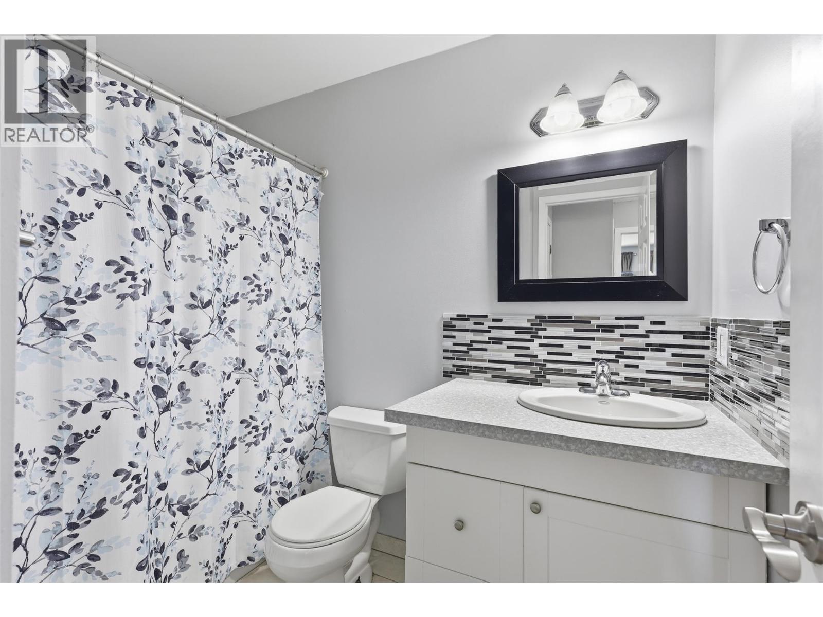 #22 1595 Summit Drive - Image 18