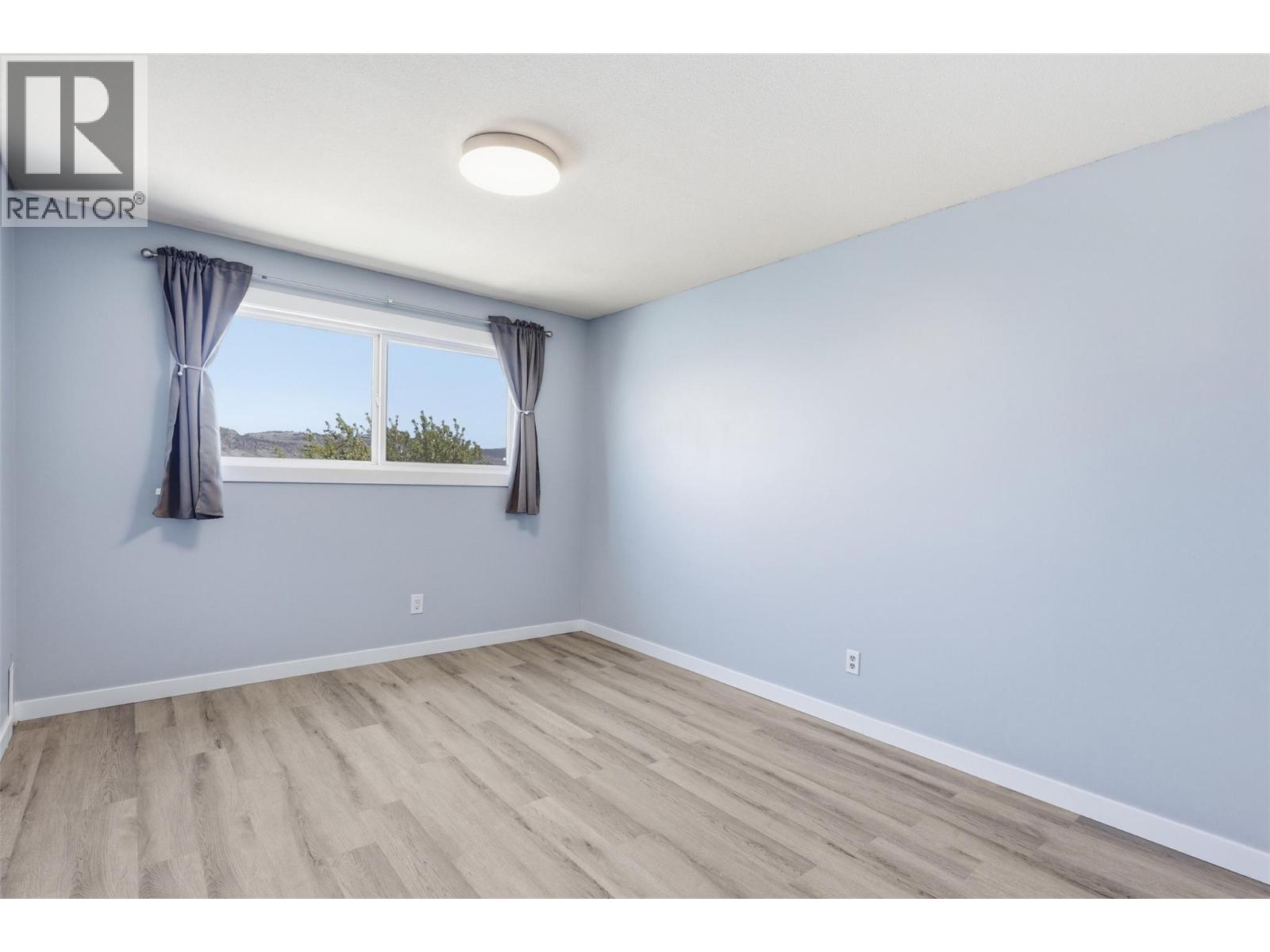 #22 1595 Summit Drive - 11