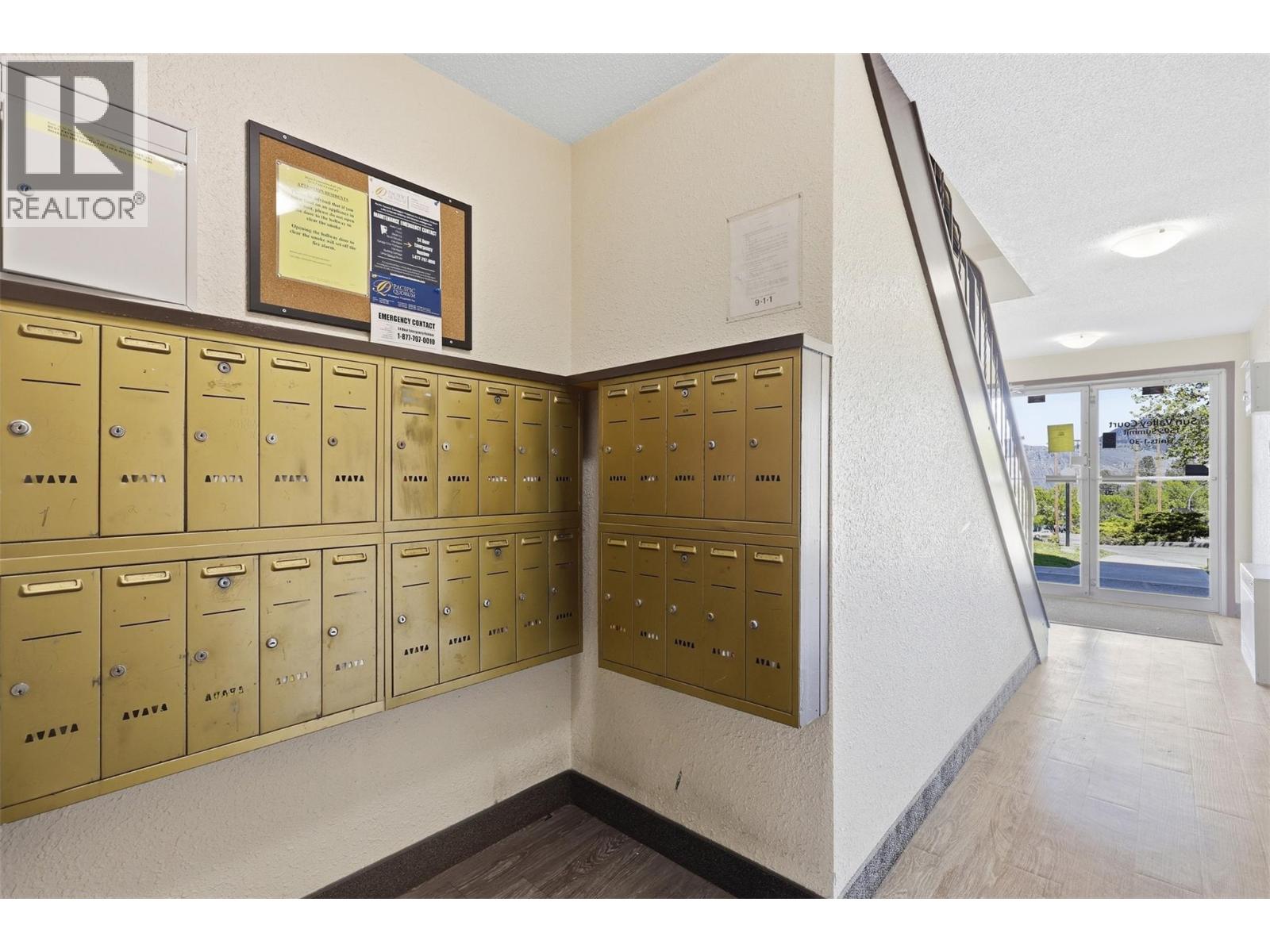 #22 1595 Summit Drive - 20