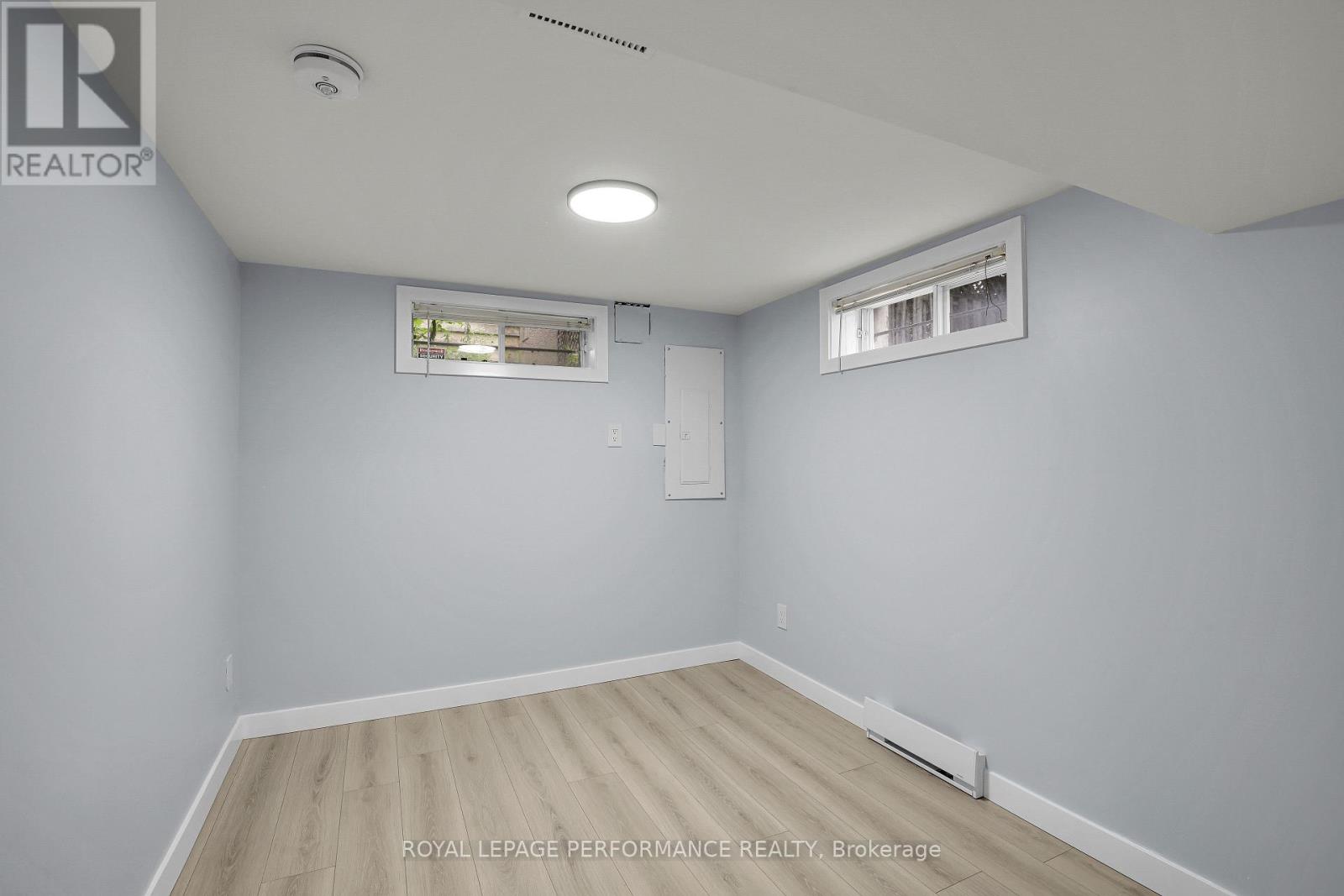 Unit B ( Basement) - 934 Smyth Road