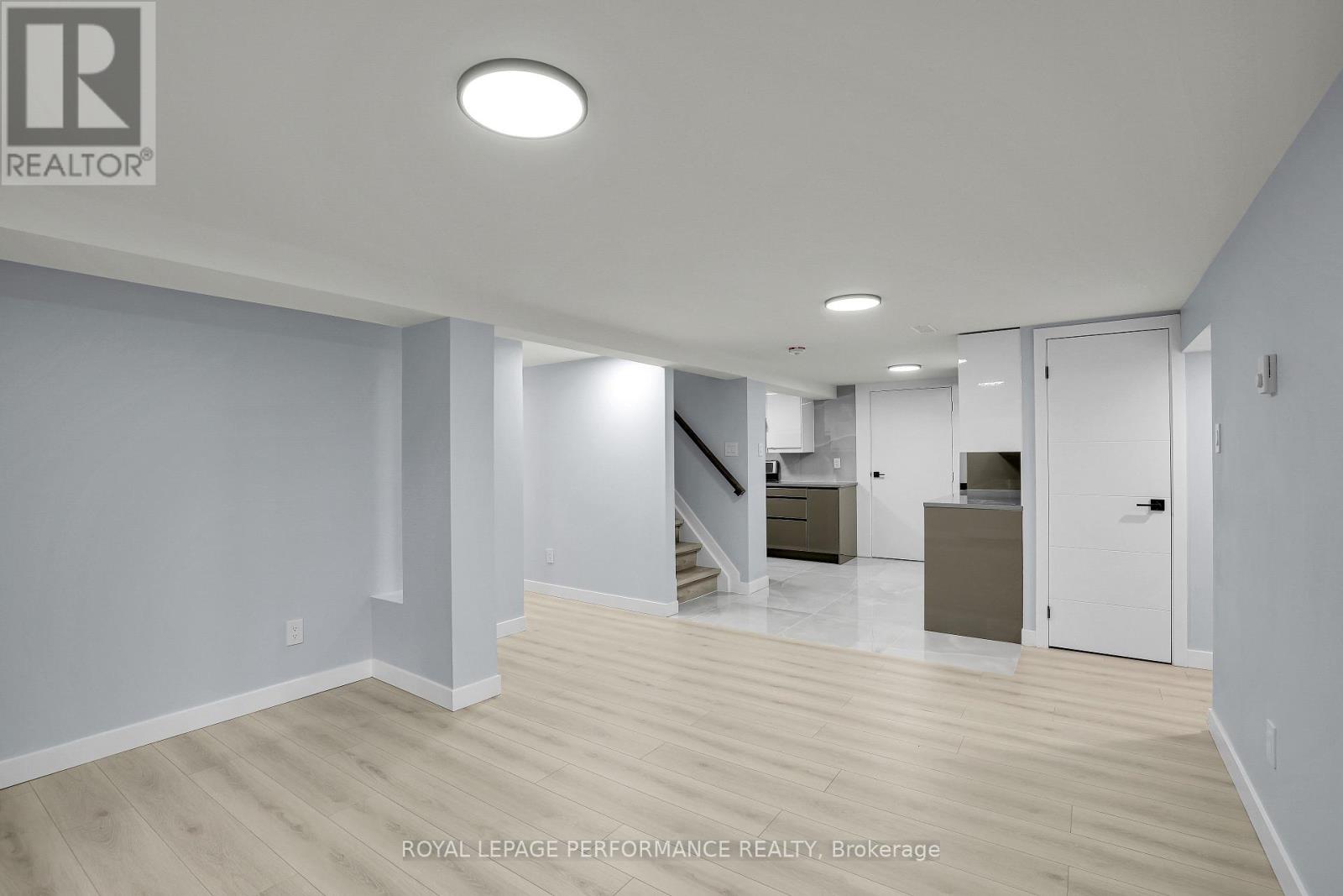 Unit B ( Basement) - 934 Smyth Road