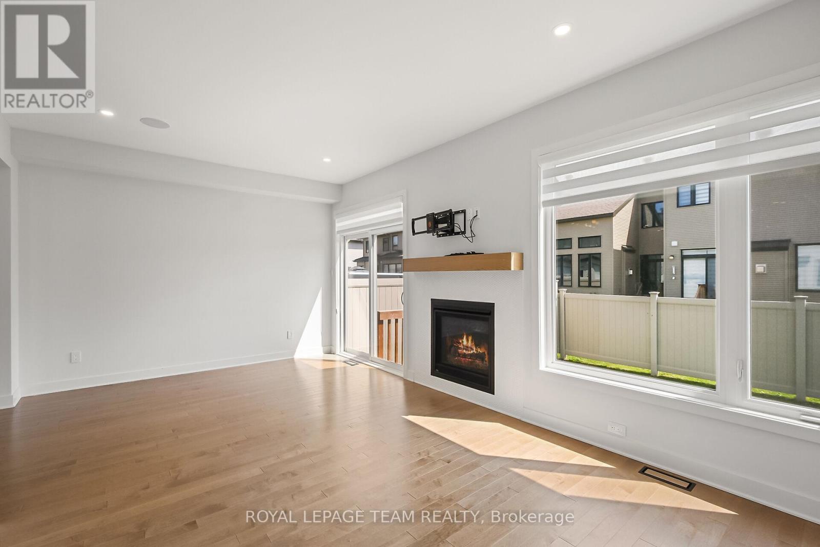 4 Bed, 3 Bath House for Rent in Ottawa – 799 CAIRN CRESCENT, Ottawa – MLS# X13518380 - Image 32