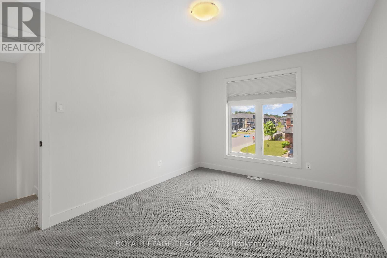 4 Bed, 3 Bath House for Rent in Ottawa – 799 CAIRN CRESCENT, Ottawa – MLS# X13518380 - Image 39