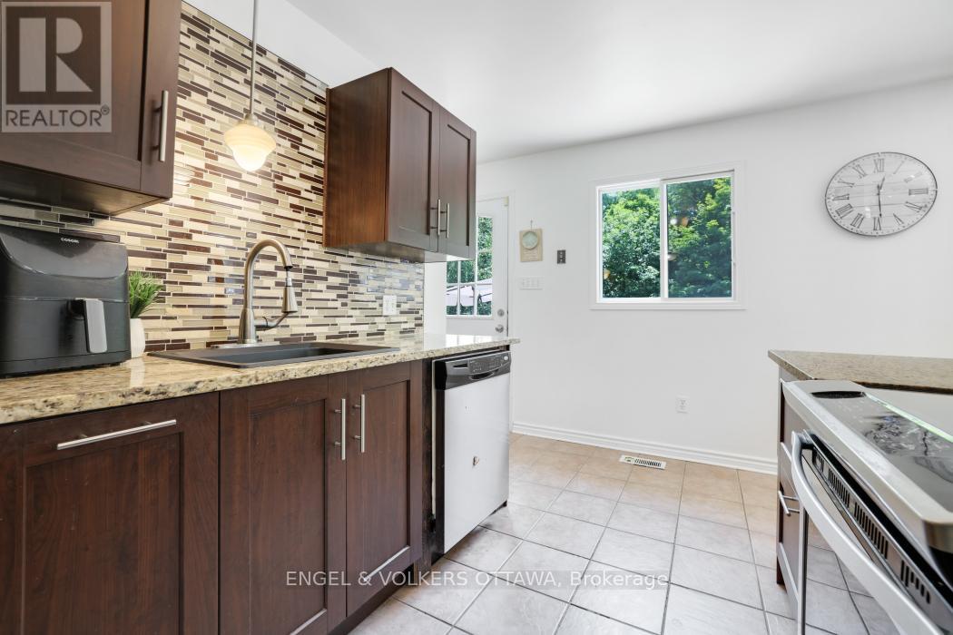 285 DRUMMOND 11 CONCESSION - 11